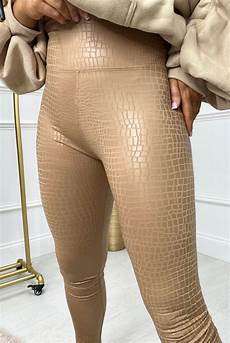 Curve Pyjamas
